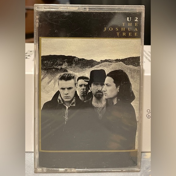 THE JOSHUA TREE by U2 (CASSETTE, 1987) - Picture 1 of 6